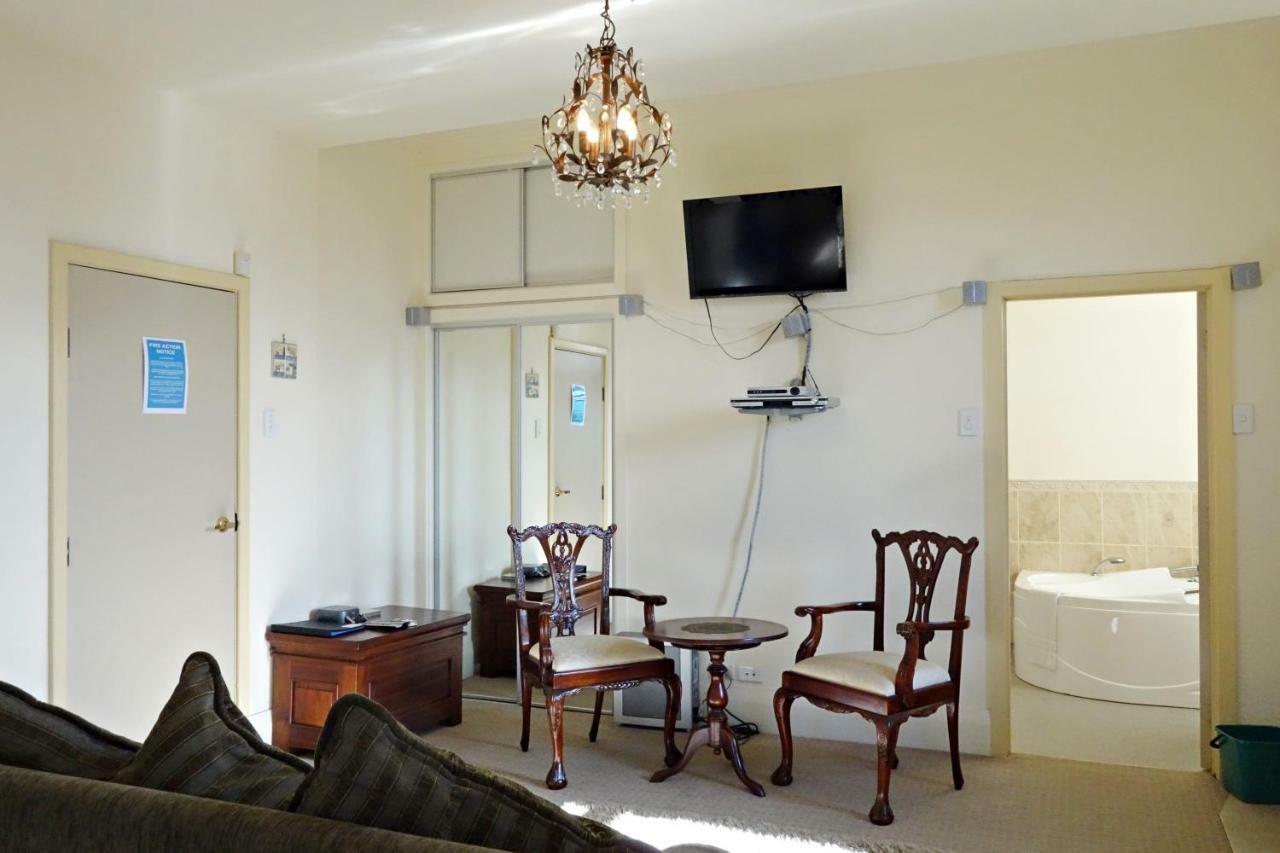 Manor Views Nz Ξενοδοχείο Huntly Εξωτερικό φωτογραφία