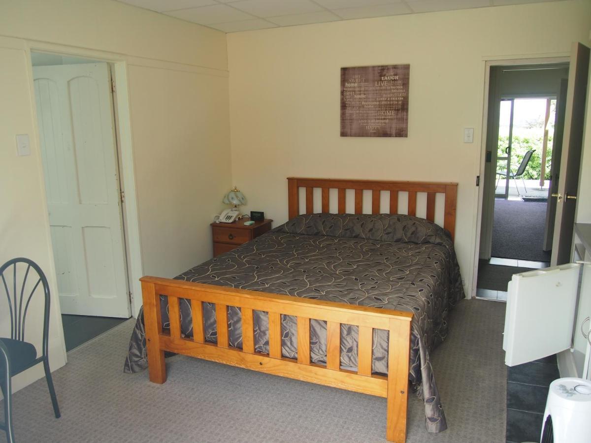 Manor Views Nz Ξενοδοχείο Huntly Εξωτερικό φωτογραφία