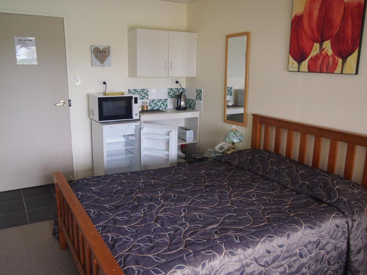 Manor Views Nz Ξενοδοχείο Huntly Εξωτερικό φωτογραφία